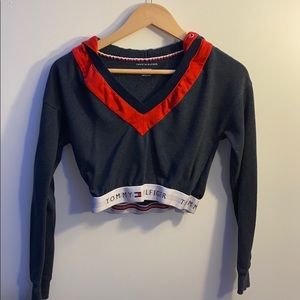 tommy hilfiger sweater cropped